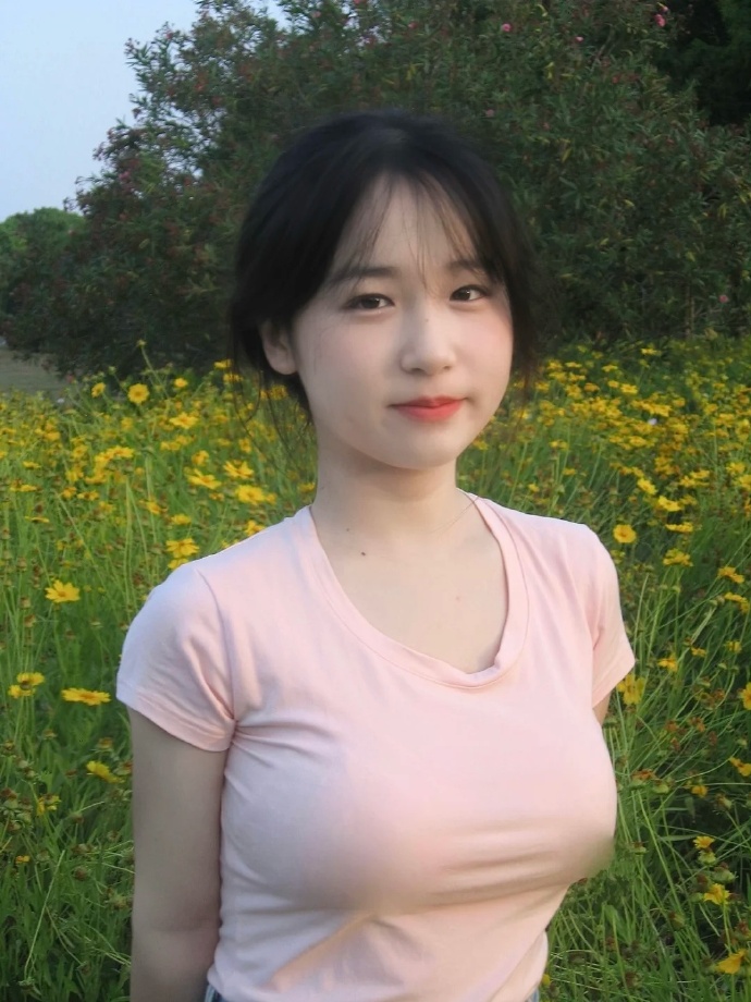 小仙女们嫩白的bb(图1)