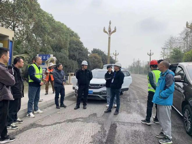 北川公路大作战：抢修攻坚畅行未来(图6)