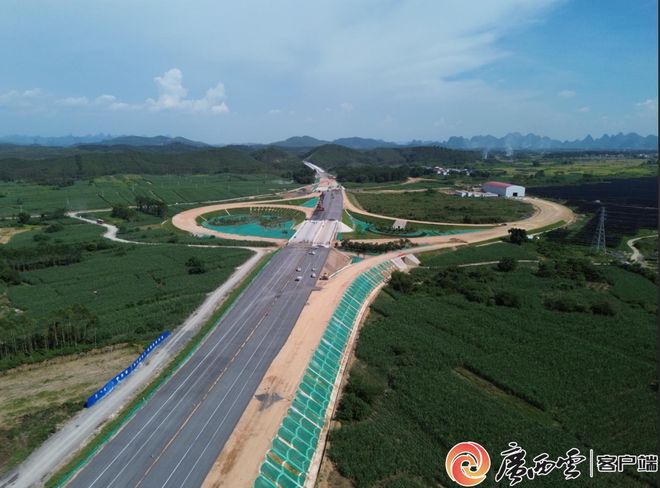 冲刺明年通车目标广西这条高速公路关键控制性工程捷报频传(图6)