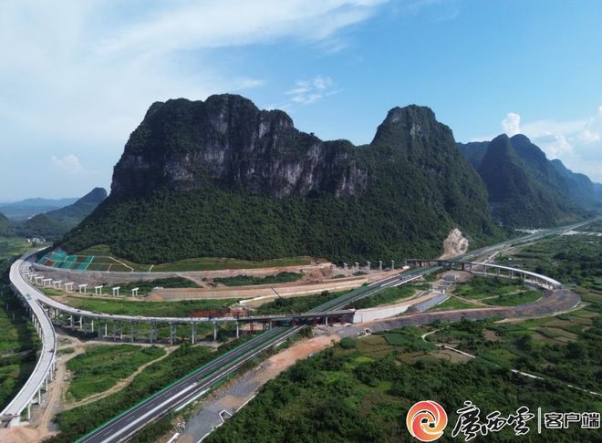 冲刺明年通车目标广西这条高速公路关键控制性工程捷报频传(图5)