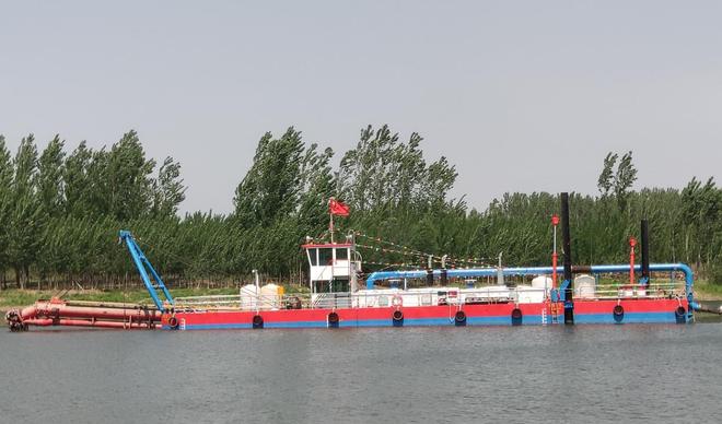 巨龙环保科技有限公司专注水上挖掘机制造技术团队全程严格把控(图1)