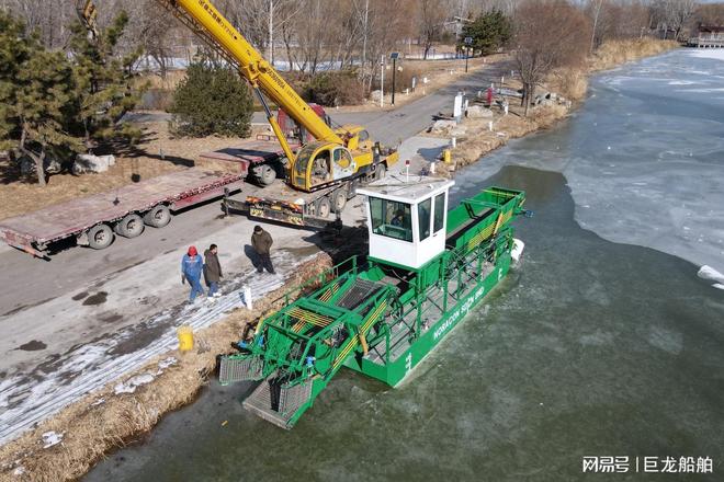 青州市巨龙环保科技专注水草打捞船与清漂船制造技术领先助力(图1)