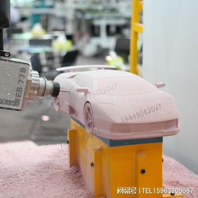 木模加工中心的优越性能用实力改变行业生产模式(图2)